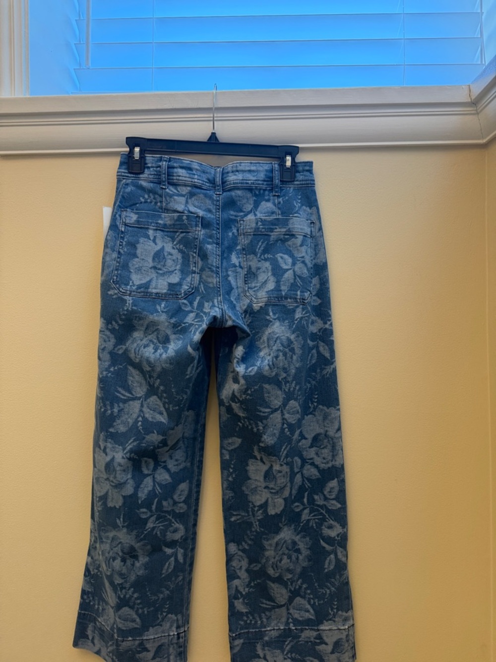 Bagatelle Floral Pattern Wide Leg Denim Pants - Picture 4 of 4